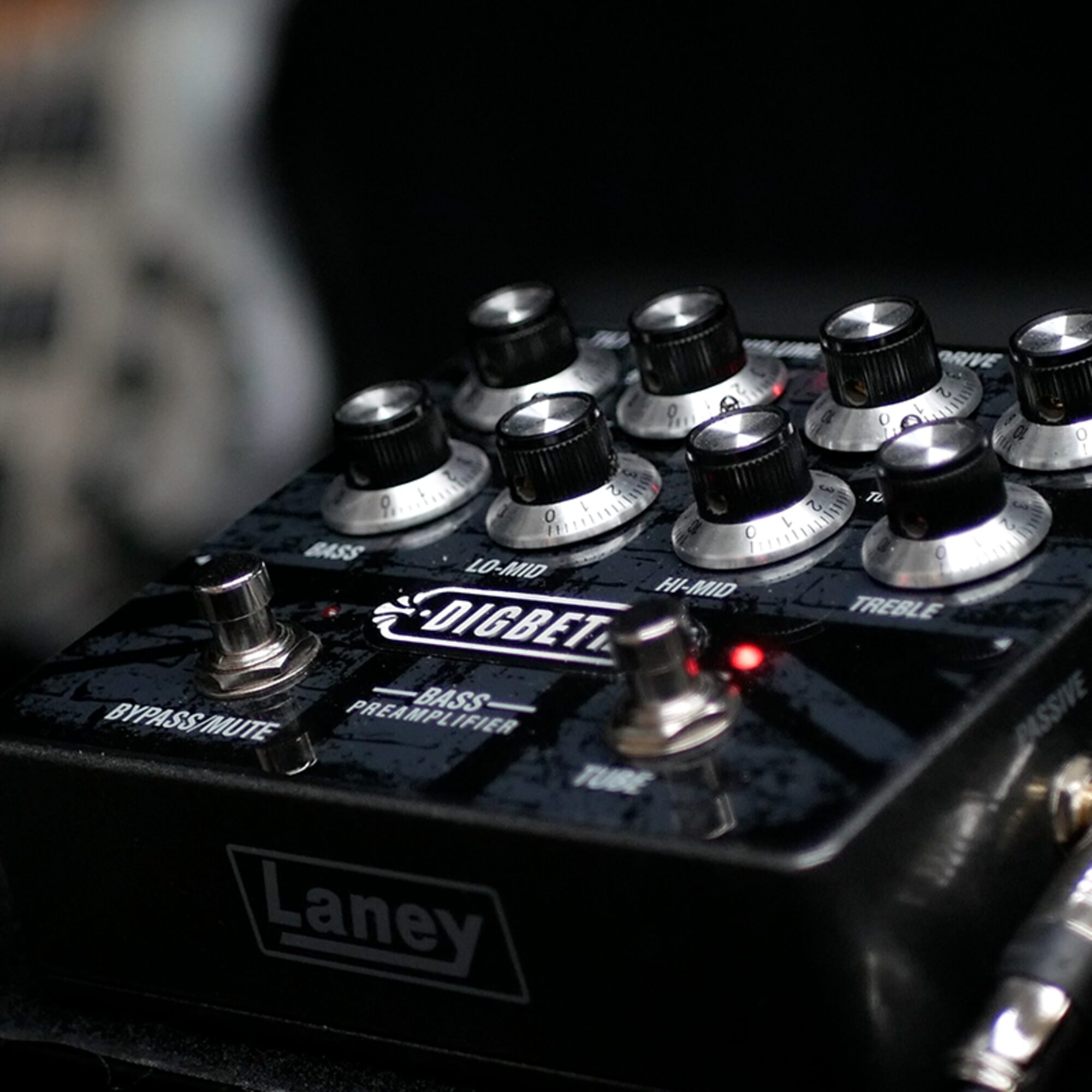 Laney Digbeth DB-PRE Bass Preamp Pedal - Image 7